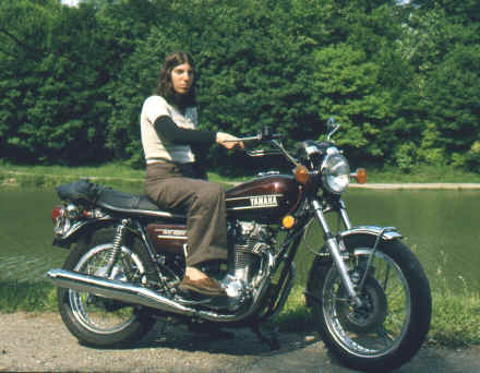YamahaSue.jpg (394642 bytes)